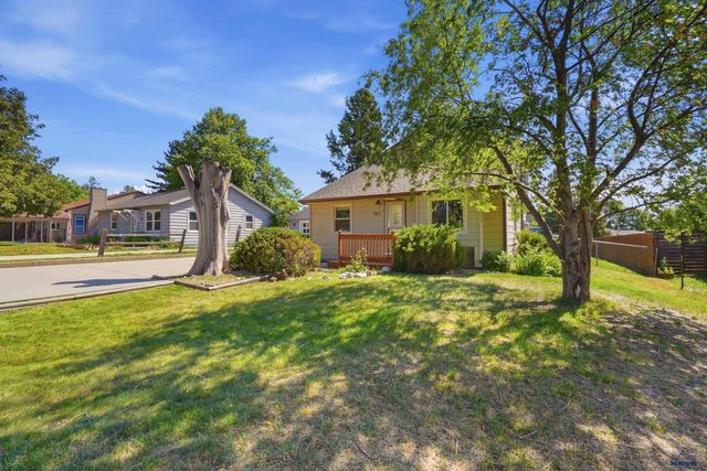 802 ROBAIX DR, Rapid City, SD 57702