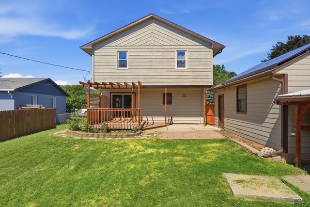 802 ROBAIX DR, Rapid City, SD 57702