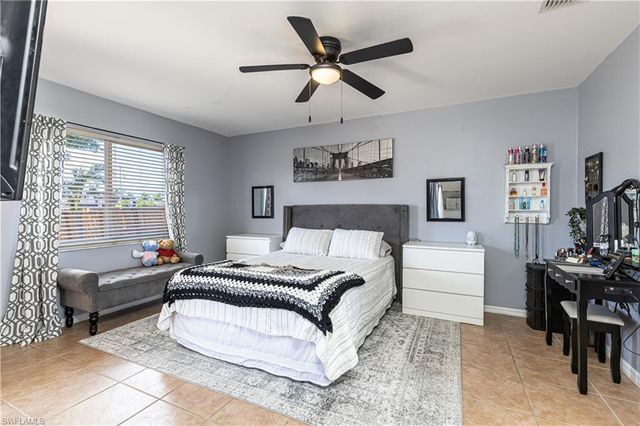 3806 1st TER, Cape Coral, FL 33991