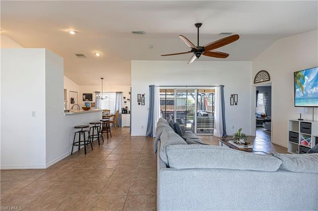 3806 1st TER, Cape Coral, FL 33991