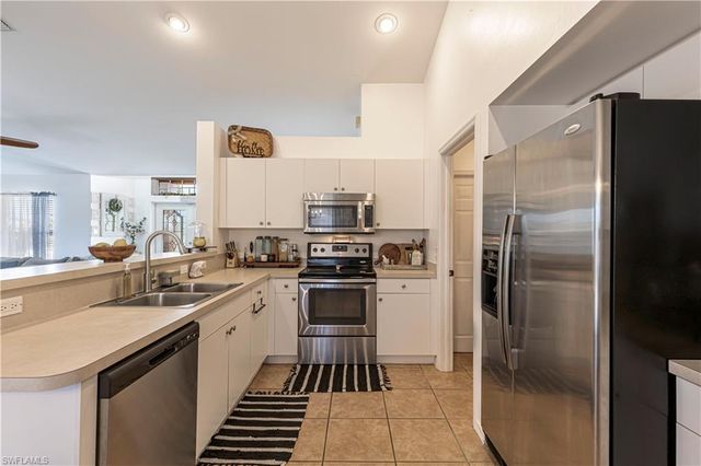 3806 1st TER, Cape Coral, FL 33991