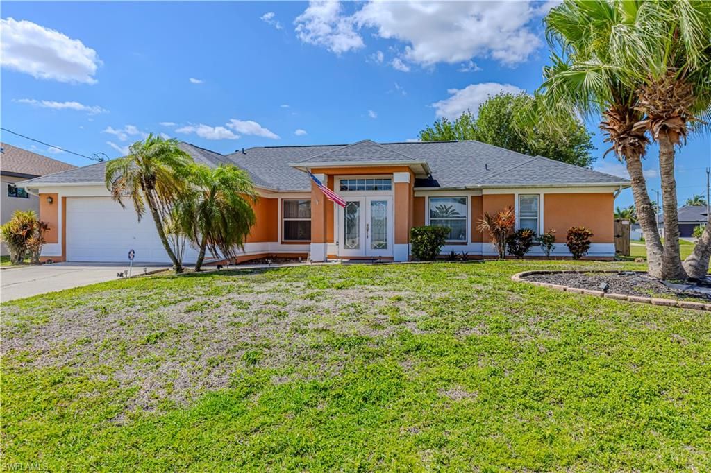 Image 1 of property listing at 3806 1st TER, Cape Coral, FL 33991
