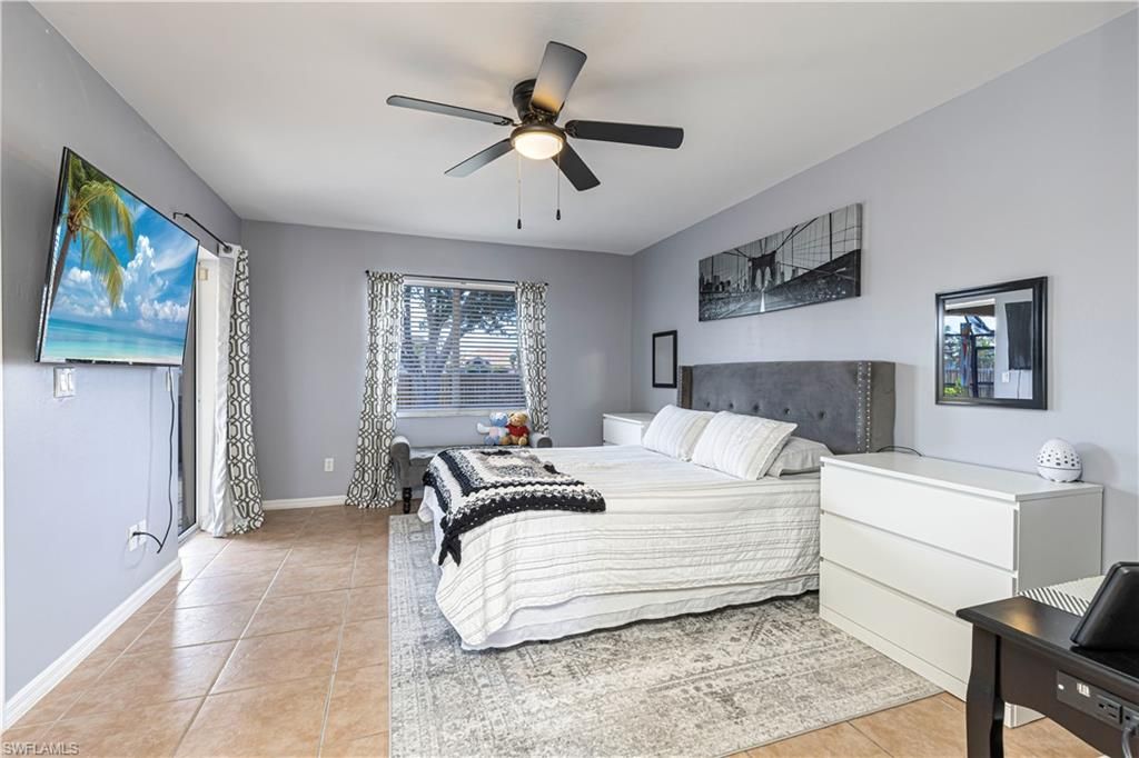 Image 13 of property listing at 3806 1st TER, Cape Coral, FL 33991