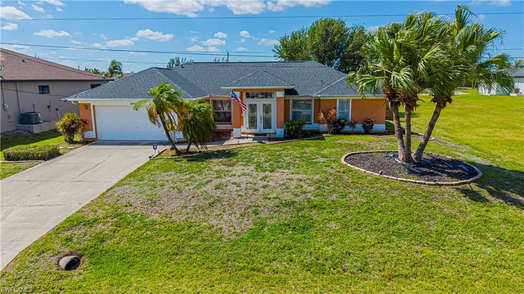 Image 2 of property listing at 3806 1st TER, Cape Coral, FL 33991