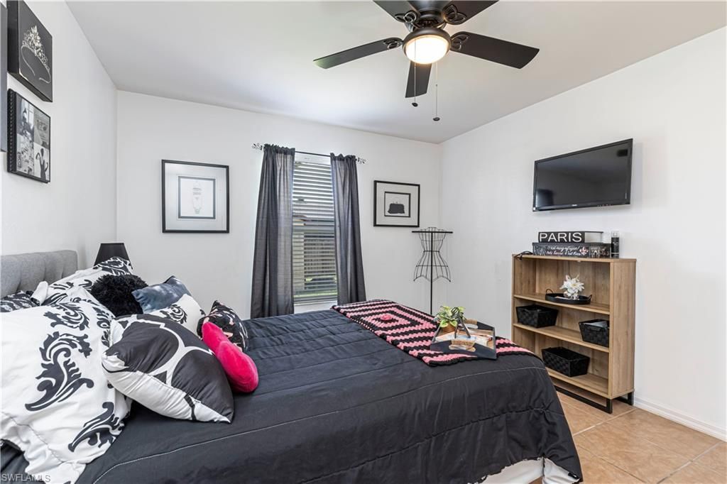 Image 20 of property listing at 3806 1st TER, Cape Coral, FL 33991