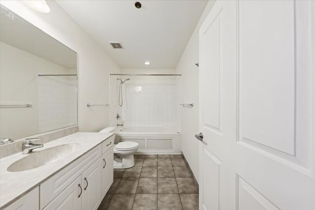 1250 S Michigan Avenue 1400, Chicago, IL 60605