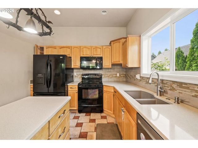 4398 SPRING MEADOW Ave, Eugene, OR 97404