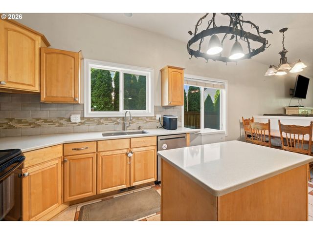 4398 SPRING MEADOW Ave, Eugene, OR 97404