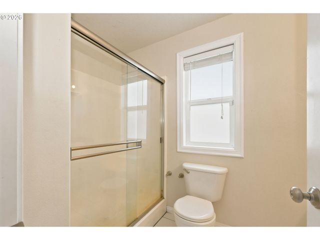 4398 SPRING MEADOW Ave, Eugene, OR 97404
