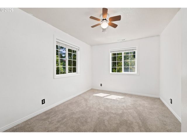 4398 SPRING MEADOW Ave, Eugene, OR 97404