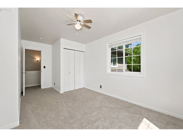 4398 SPRING MEADOW Ave, Eugene, OR 97404