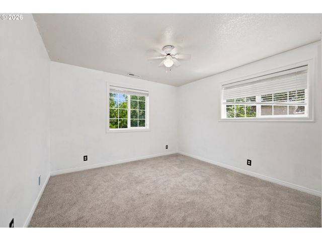 4398 SPRING MEADOW Ave, Eugene, OR 97404