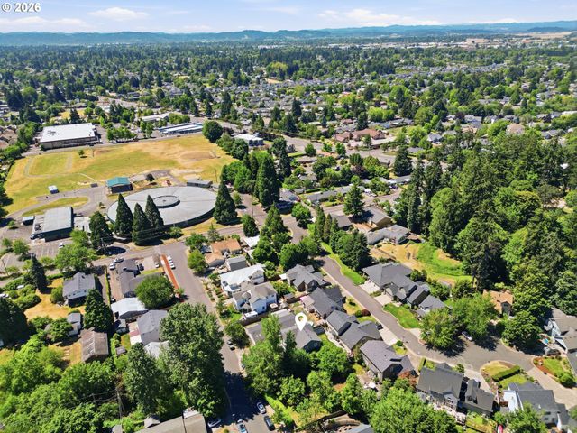 4398 SPRING MEADOW Ave, Eugene, OR 97404
