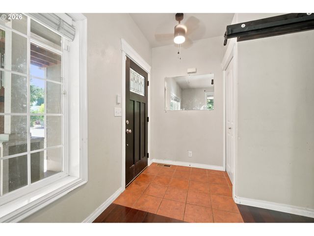 4398 SPRING MEADOW Ave, Eugene, OR 97404