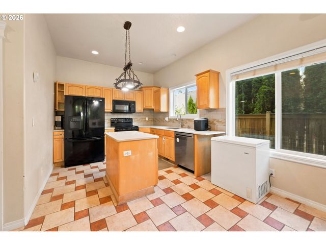 4398 SPRING MEADOW Ave, Eugene, OR 97404