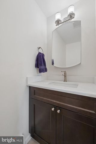 10 PASADENA DR, Hamilton, NJ 08619