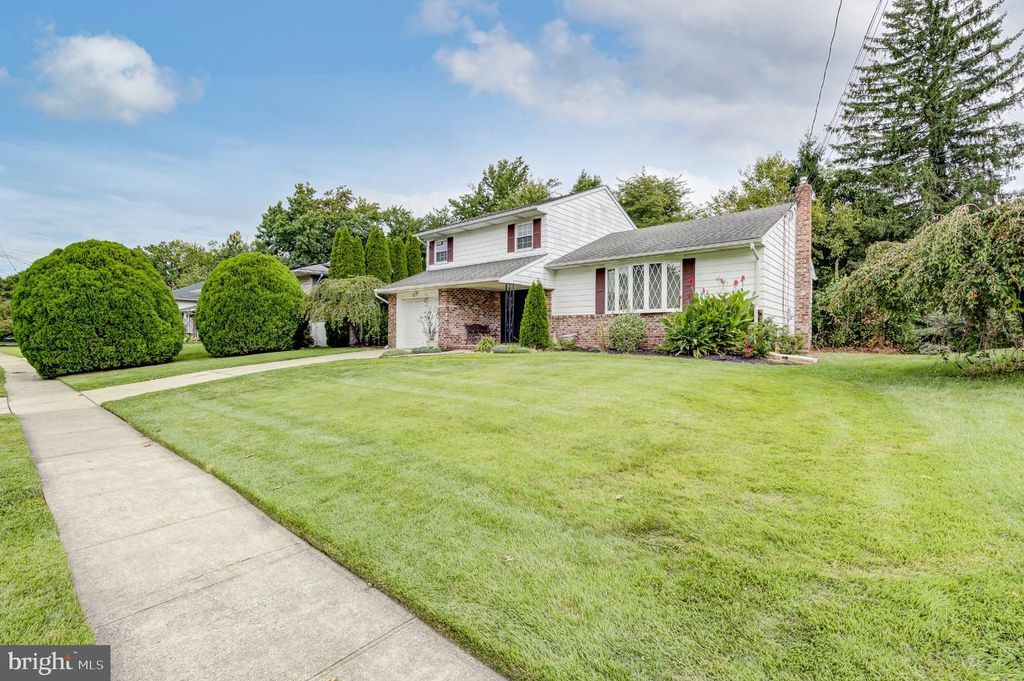 10 PASADENA DR, HAMILTON, NJ 08619 — photo 3