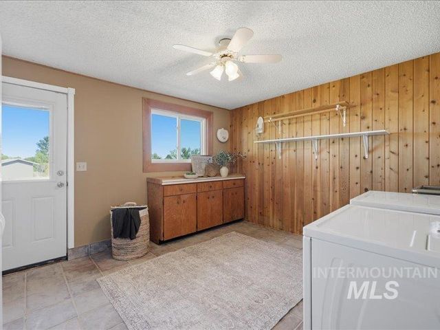 13430 Dunn Dr, Caldwell, ID 83607