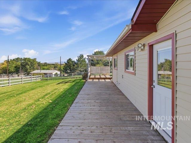 13430 Dunn Dr, Caldwell, ID 83607