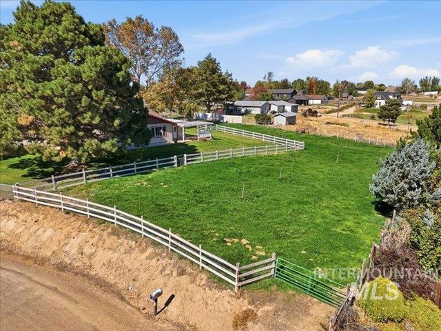 13430 Dunn Dr, Caldwell, ID 83607