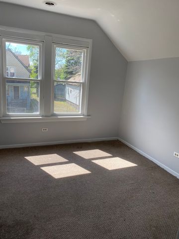 11809 S Lafayette Avenue, Chicago, IL 60628