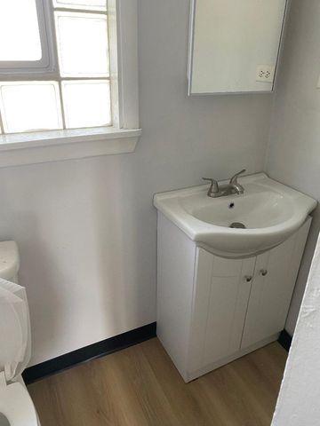 11809 S Lafayette Avenue, Chicago, IL 60628