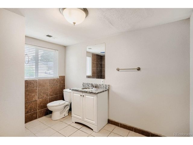 2061 S Richfield St, Aurora, CO 80013