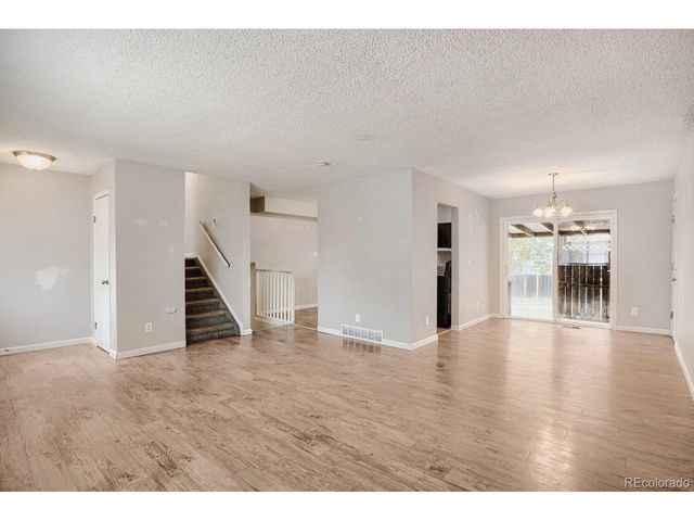2061 S Richfield St, Aurora, CO 80013