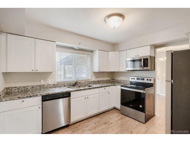 2061 S Richfield St, Aurora, CO 80013
