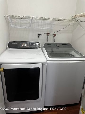 5 Pine Cluster Circle J, Manalapan, NJ 07726