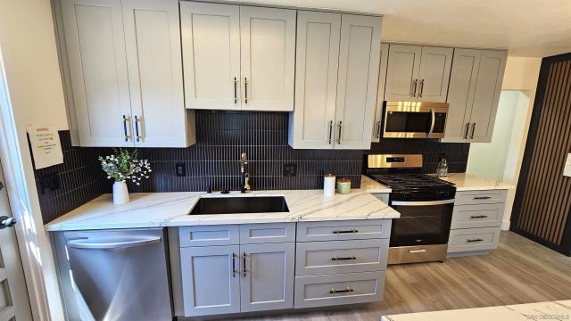 1948 Westinghouse St, San Diego, CA 92111
