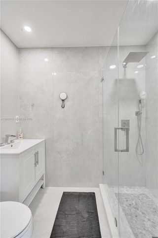 707 Banks Rd, Margate, FL 33063