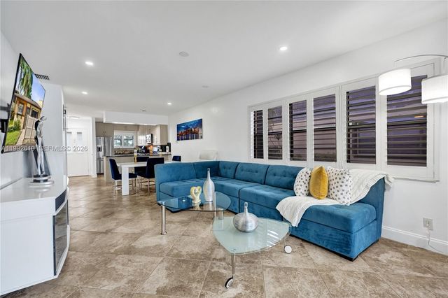 707 Banks Rd, Margate, FL 33063