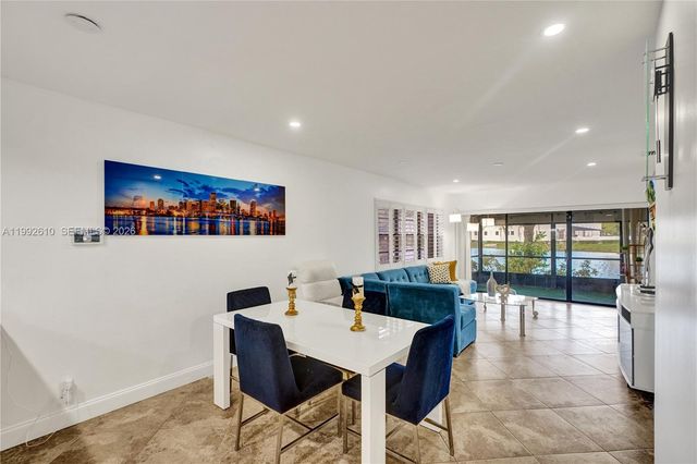 707 Banks Rd, Margate, FL 33063