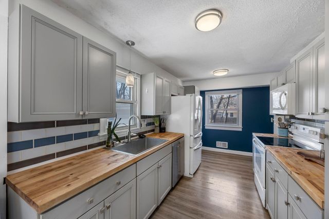 11824 Larch Street NW, Coon Rapids, MN 55448