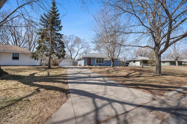11824 Larch Street NW, Coon Rapids, MN 55448