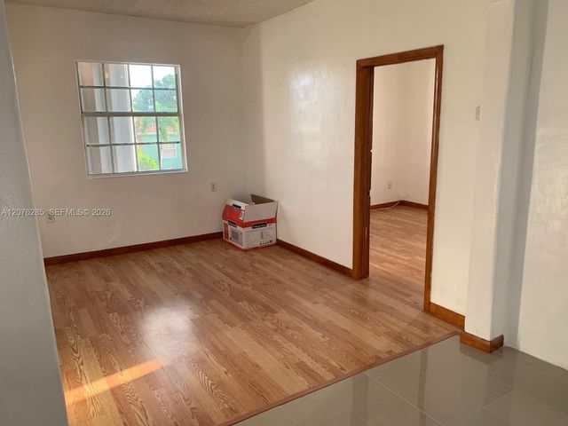 200 NW 34th Avenue, Miami, FL 33125