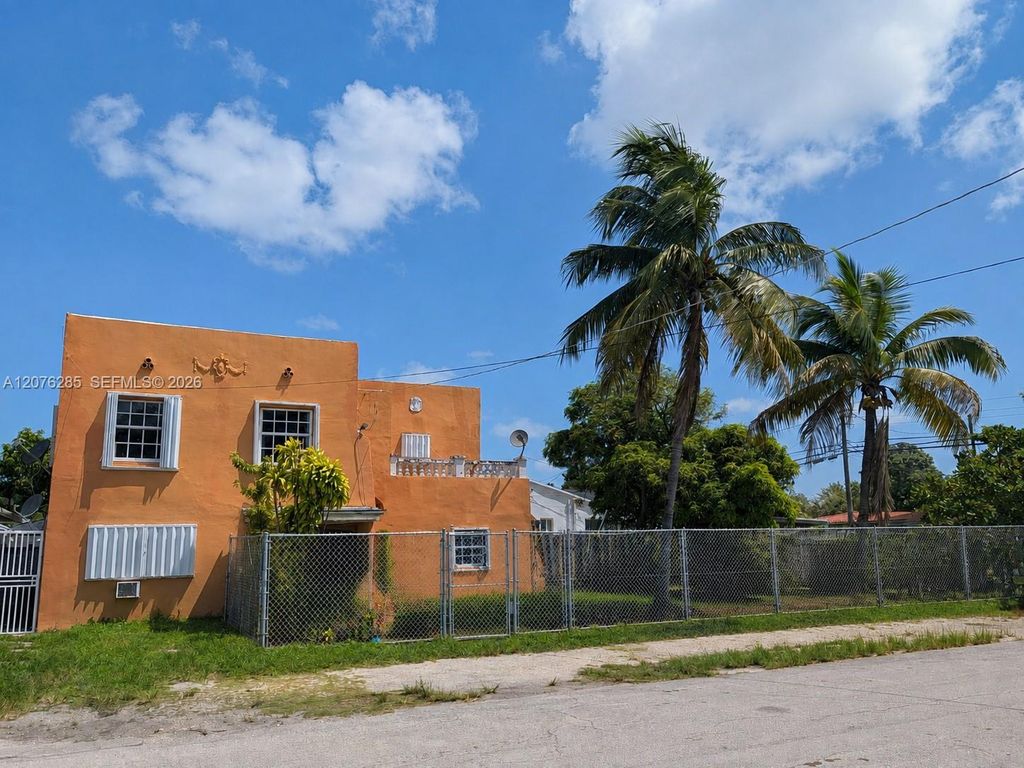 200 NW 34th Avenue, Miami, FL 33125