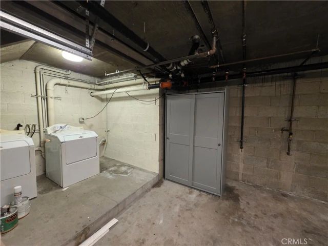 5321 Auckland 1, North Hollywood, CA 91601