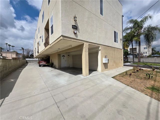 5321 Auckland 1, North Hollywood, CA 91601