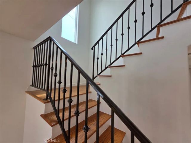 5321 Auckland 1, North Hollywood, CA 91601