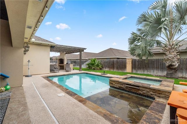 2311 Gregg Drive, Edinburg, TX 78542