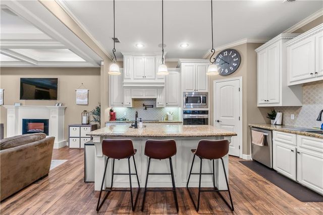 2311 Gregg Drive, Edinburg, TX 78542