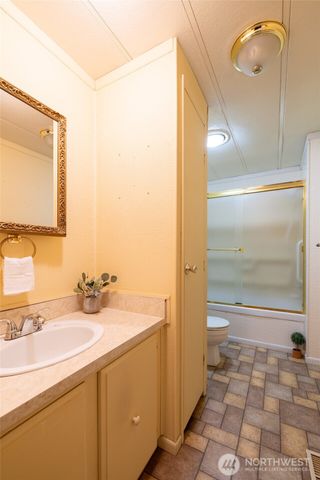 147 E Wood Avenue, Morton, WA 98356