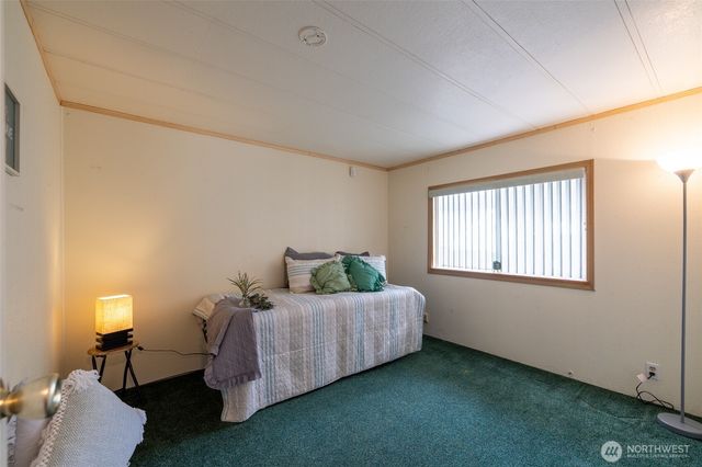 147 E Wood Avenue, Morton, WA 98356