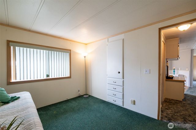 147 E Wood Avenue, Morton, WA 98356