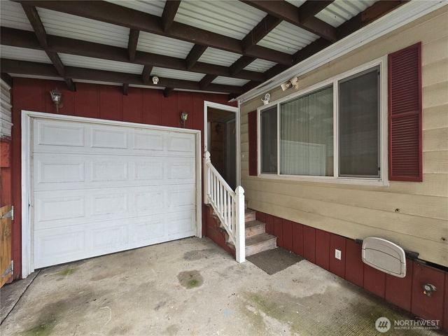 147 E Wood Avenue, Morton, WA 98356