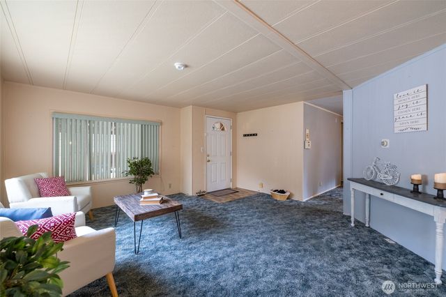 147 E Wood Avenue, Morton, WA 98356