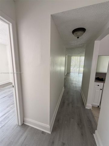 19729 SW 114th Avenue 251, Miami, FL 33157