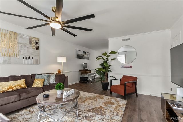 1054 Fairfax, Tuscaloosa, AL 35406